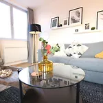Center - Bright And Large Remparts Apartment