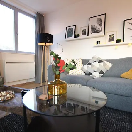 Center - Bright And Large Remparts Apartment *